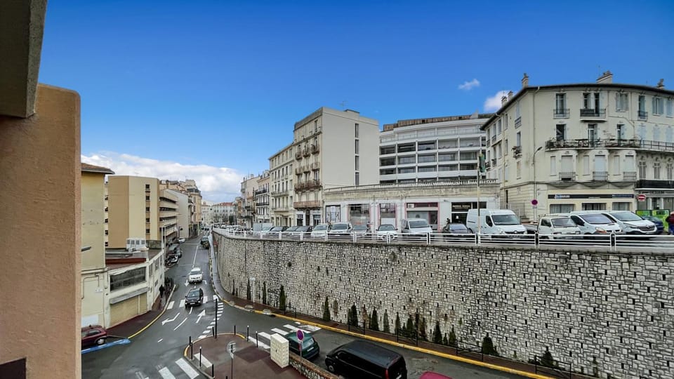 Neighbourhood, View (from property/room), Balcony/Terrace, Other