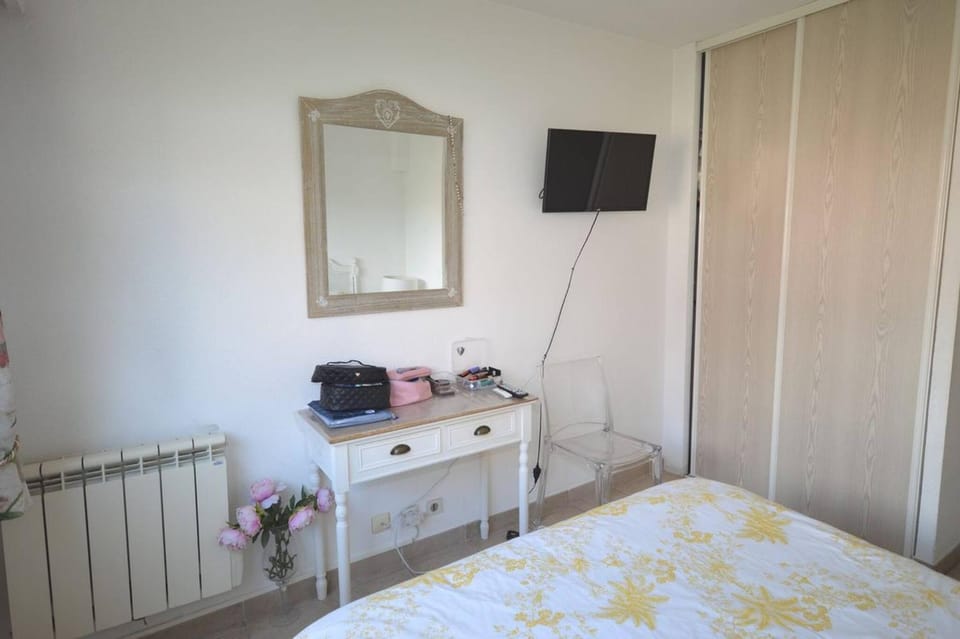 TV and multimedia, Bedroom
