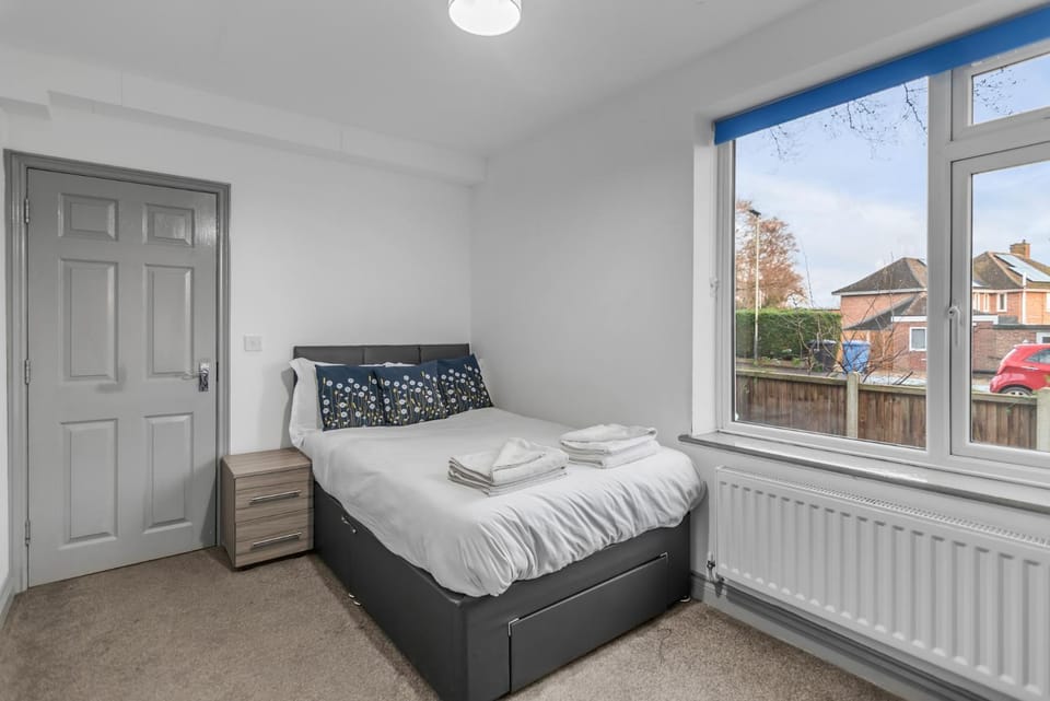 7 Bed House Pitchford Road House in Norwich