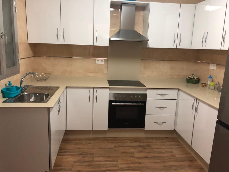 Carla24, AVENIDA PRINCIPAL Apartment in Aguilas