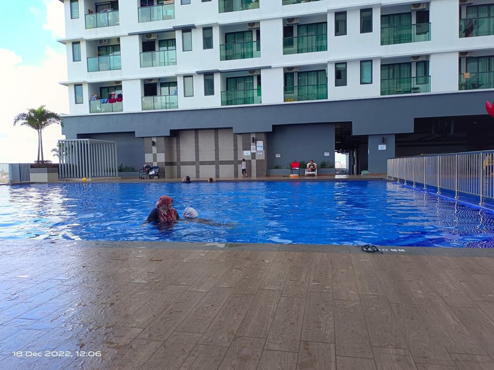Pool view, Swimming pool