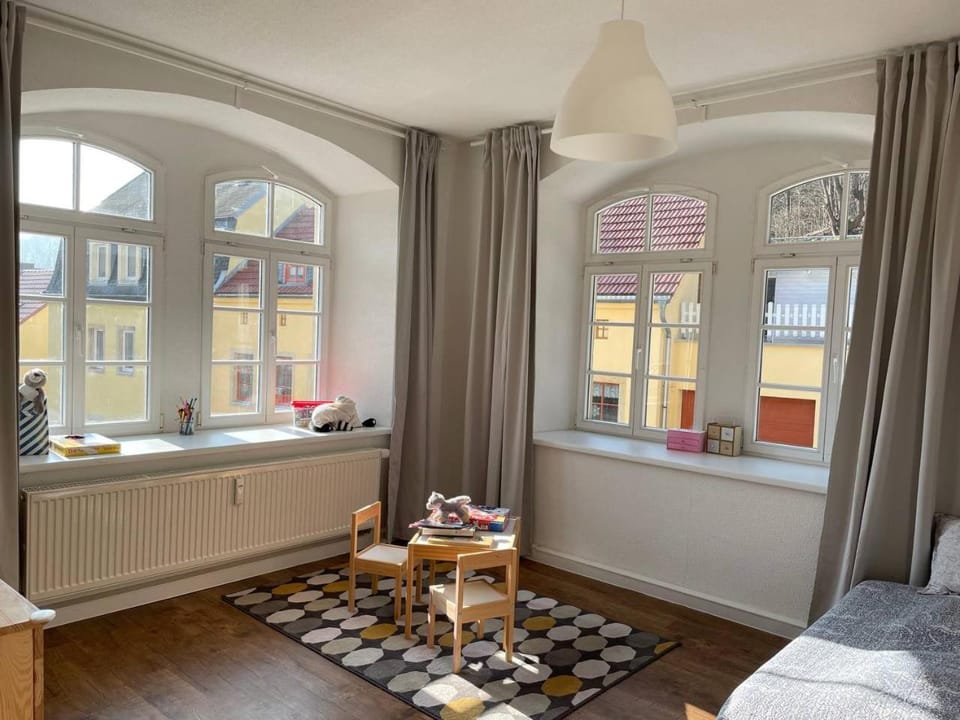 Bedroom, children