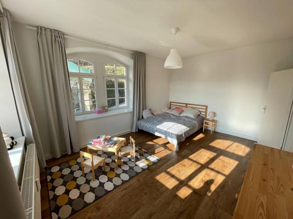 Bedroom, children