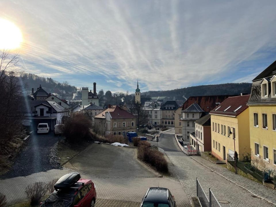 Neighbourhood, Natural landscape, City view, Street view, Parking