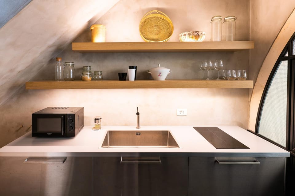 Kitchen or kitchenette, pet friendly, stove