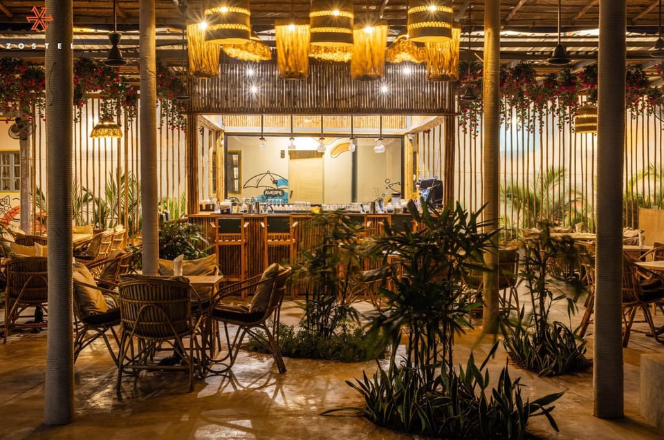 Restaurant/places to eat, Dining area