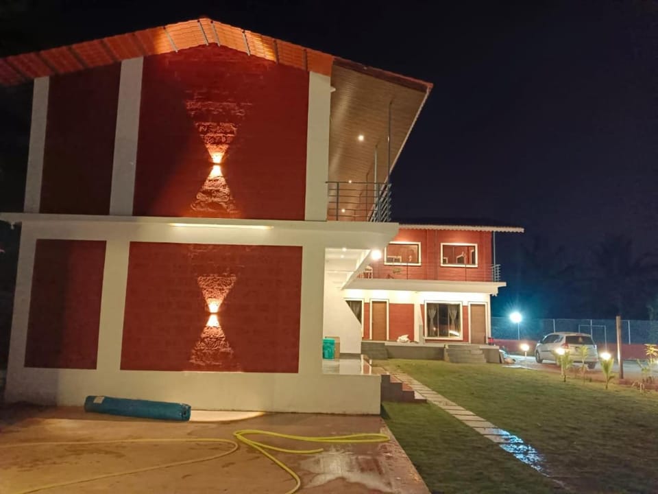 Property building, Night