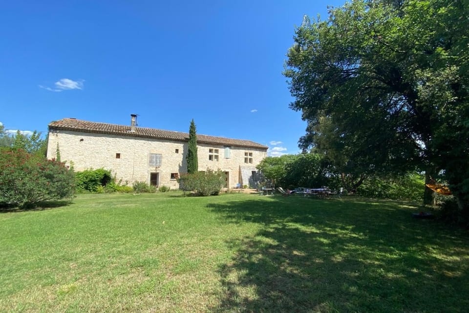 Le Magnan - Stone family home in Castries! House in Occitanie
