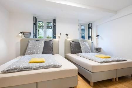 MARIENPLATZ Apartment 2 bedrooms living room kitchen Apartment in Munich