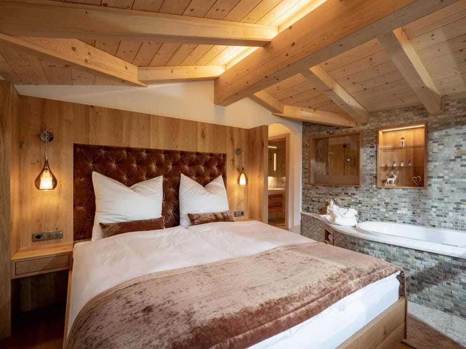 Bedroom, Bath