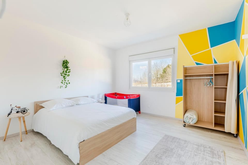 Bed, Bedroom, wardrobe