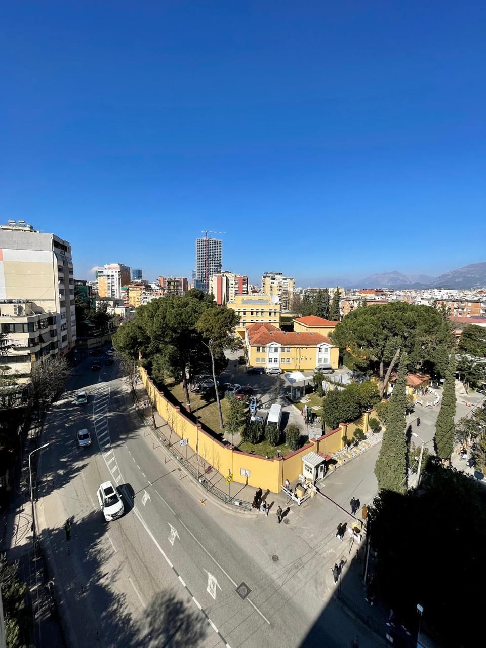 Mountain view, Quiet street view