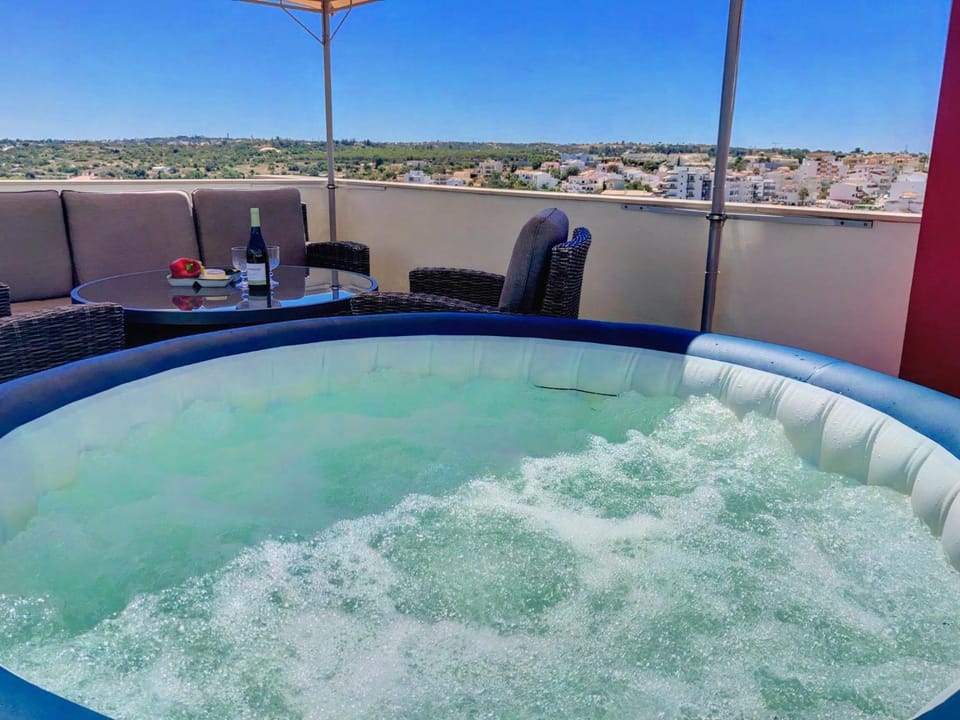 Hot Tub, Hot Tub, View (from property/room), View (from property/room), Seating area, City view, City view
