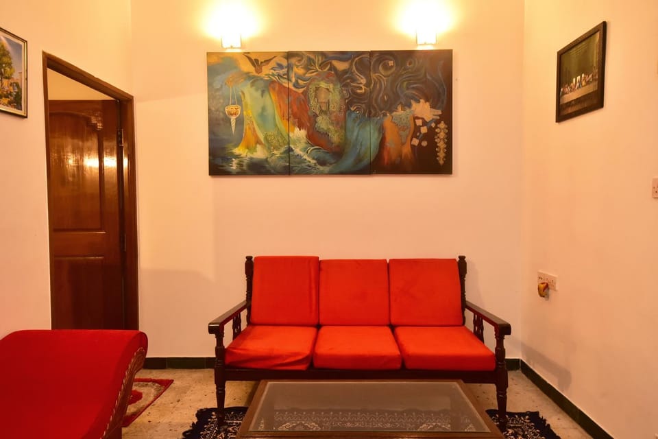 Living room, Seating area