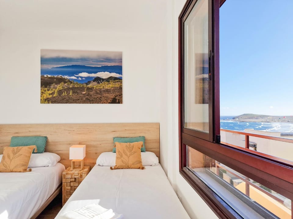 Bed, Photo of the whole room, Bedroom, Sea view