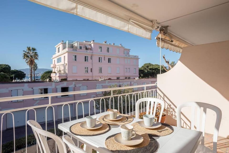 View (from property/room), Balcony/Terrace