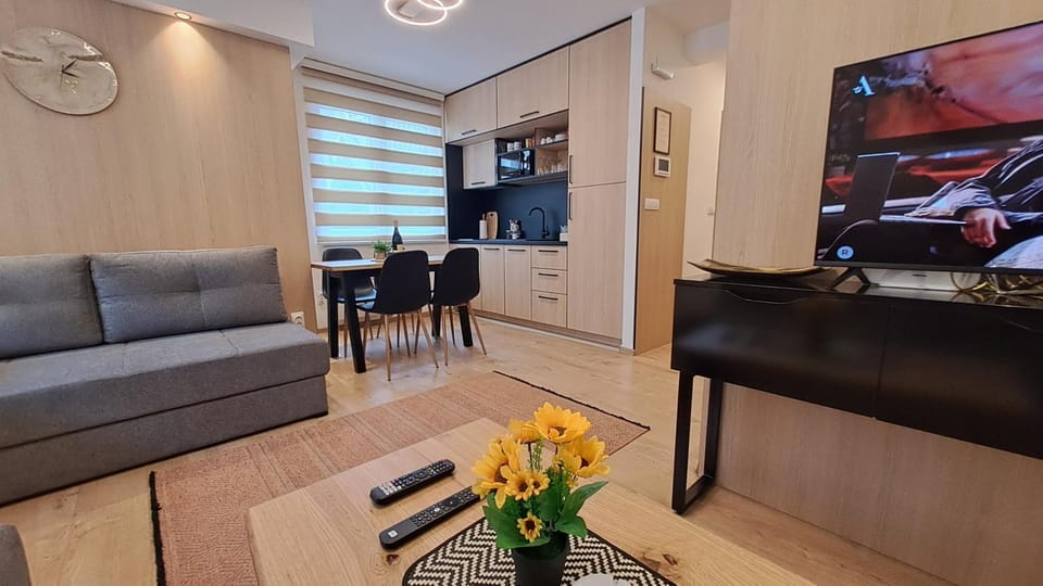 Kitchen or kitchenette, Living room, Dining area