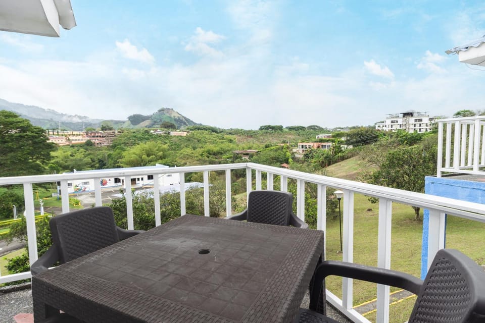 View (from property/room), Balcony/Terrace