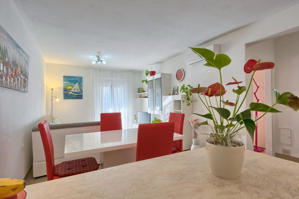alen Apartment in Pula