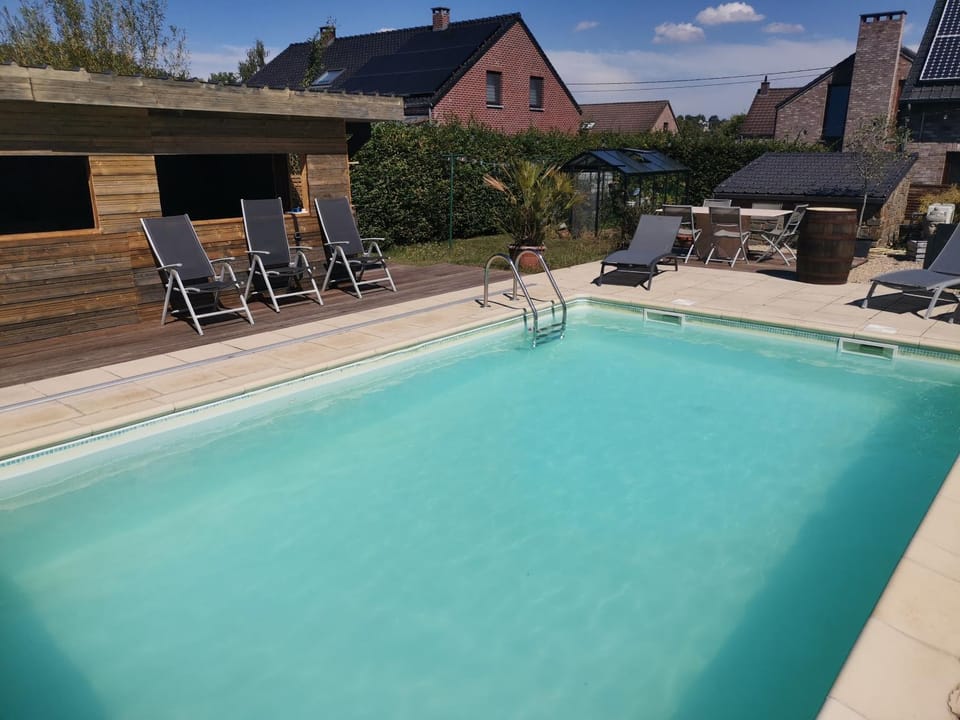 Garden, Swimming pool, Swimming pool