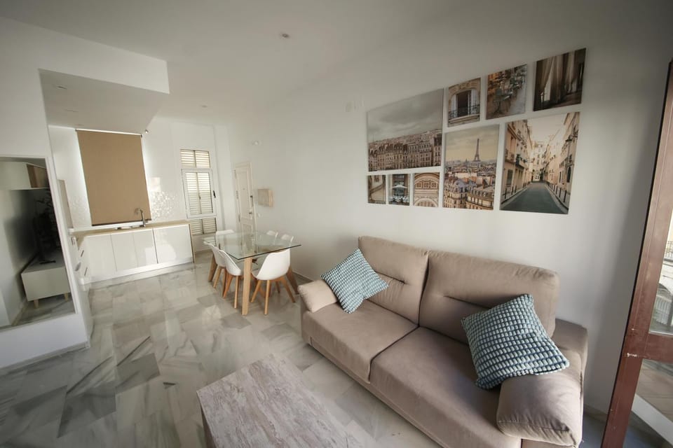 Allo Apartments Larga Hideaway Parking Centro 2 Habitaciones Apartment in Jerez de la Frontera