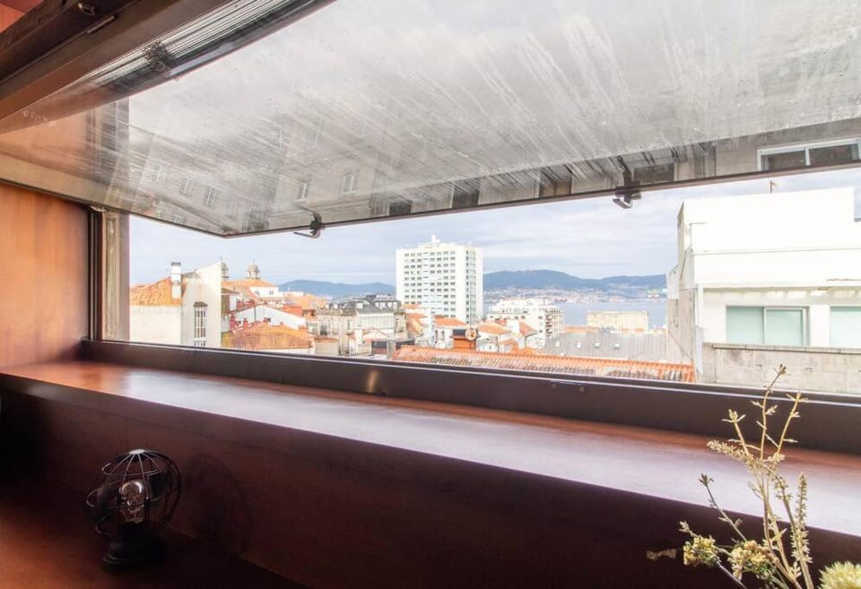 P Sanz 1, 420 by YBH Apartment in Vigo