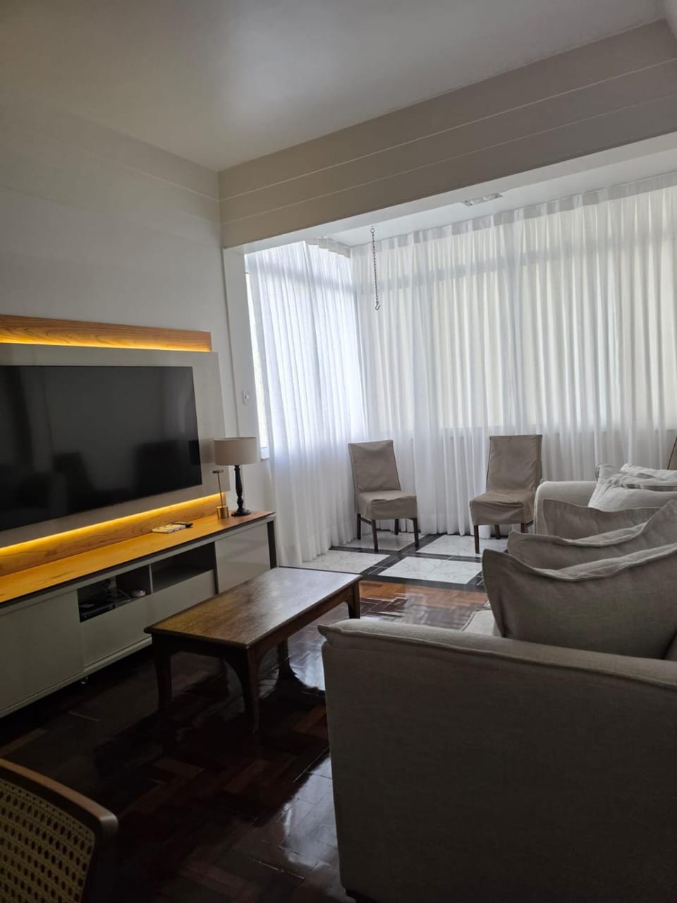 Communal lounge/ TV room