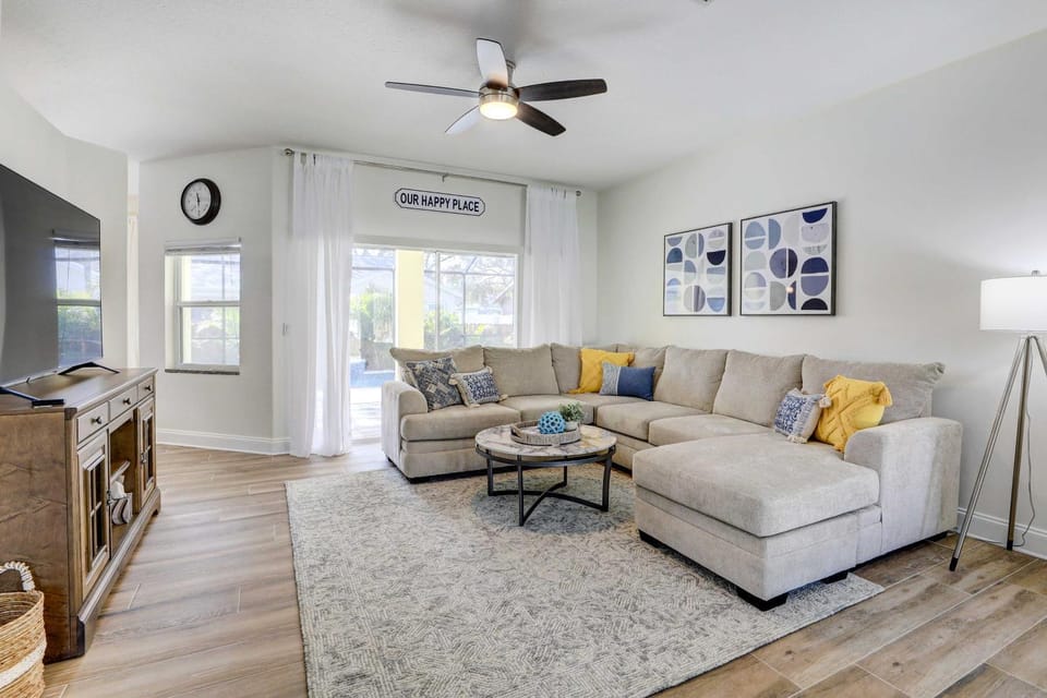 Dog-Friendly Home w/ Pool & Yard in Bradenton House in Bradenton