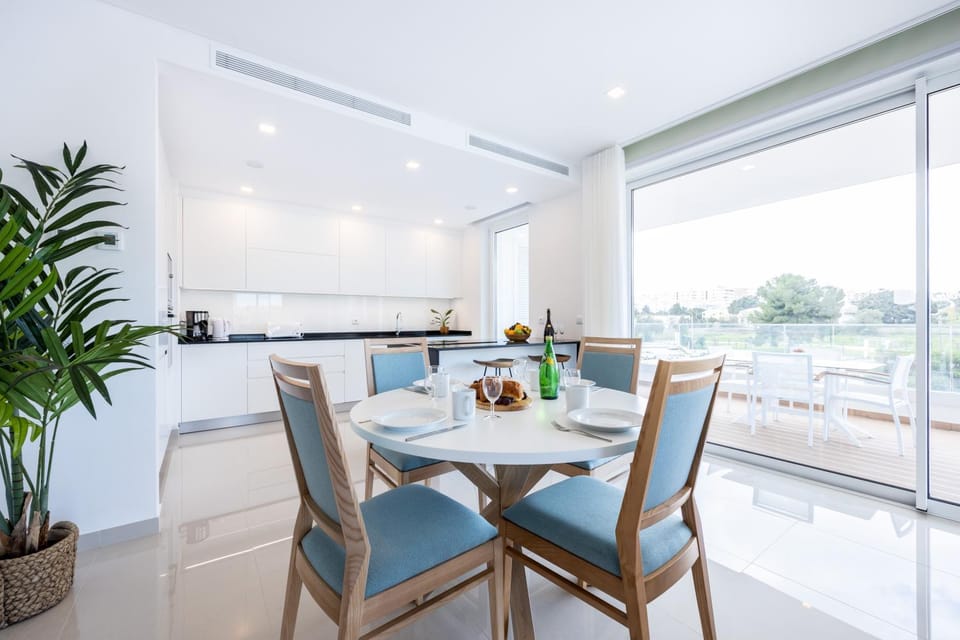 Adega Marina Apartments - Urban View Apartment in Lagos