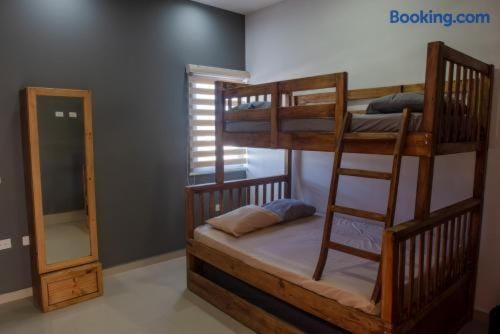 Bedroom, bunk bed