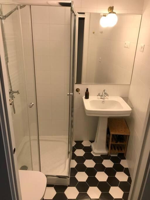 Shower, Bathroom