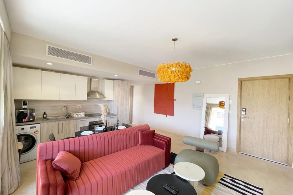 Kitchen or kitchenette, Living room, Seating area