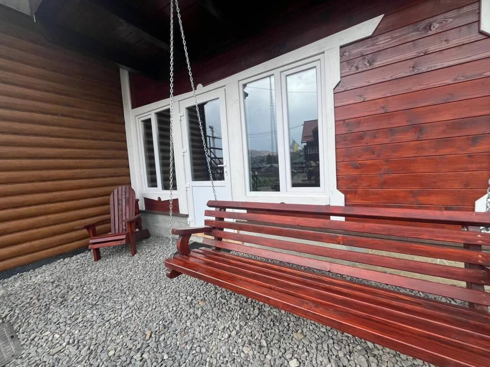 Котеджі Мелодія Карпат House in Lviv Oblast
