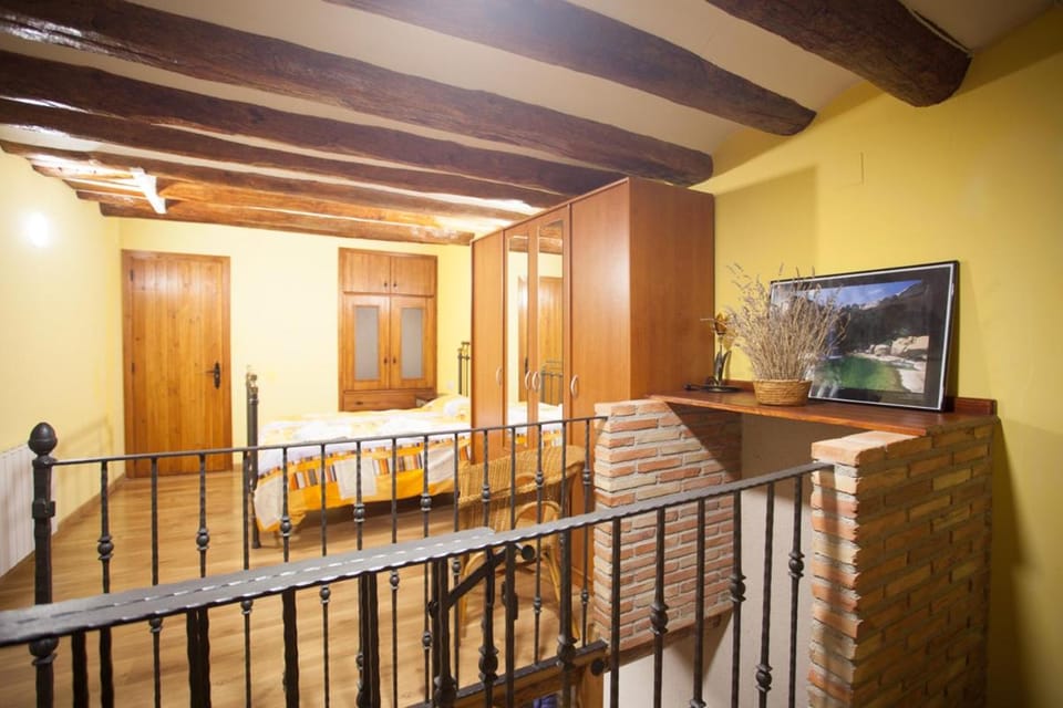 CASA CARRANCLANC Apartment in Aragon