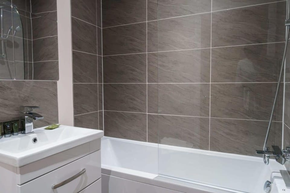 Lovely 1 Bed Apartment in Manchester - Sleeps 2 Apartment in Salford