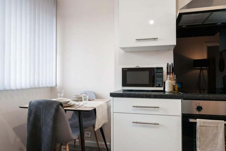Lovely 1 Bed Apartment in Manchester - Sleeps 2 Apartment in Salford