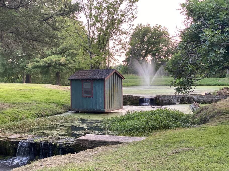 8BR House/21 Beds @ Spring Lakes Ranch - Fish/Swim House in Rio Grande