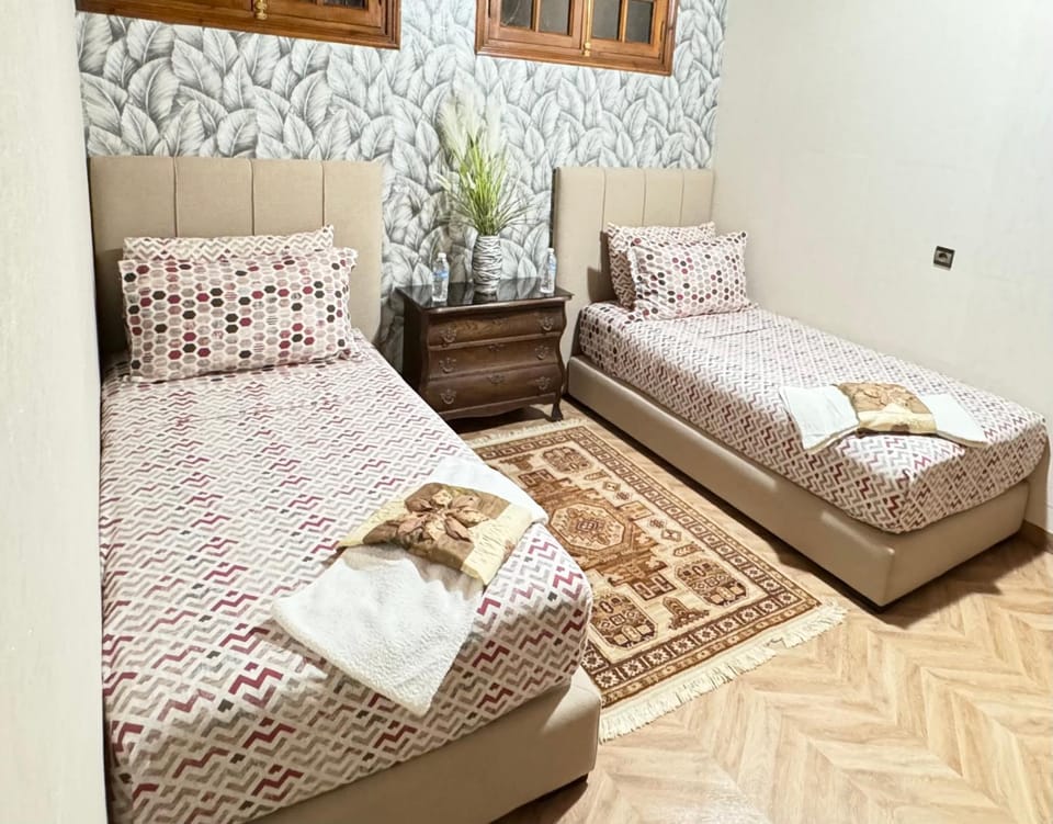 Bed, Photo of the whole room, Decorative detail, Bedroom, towels