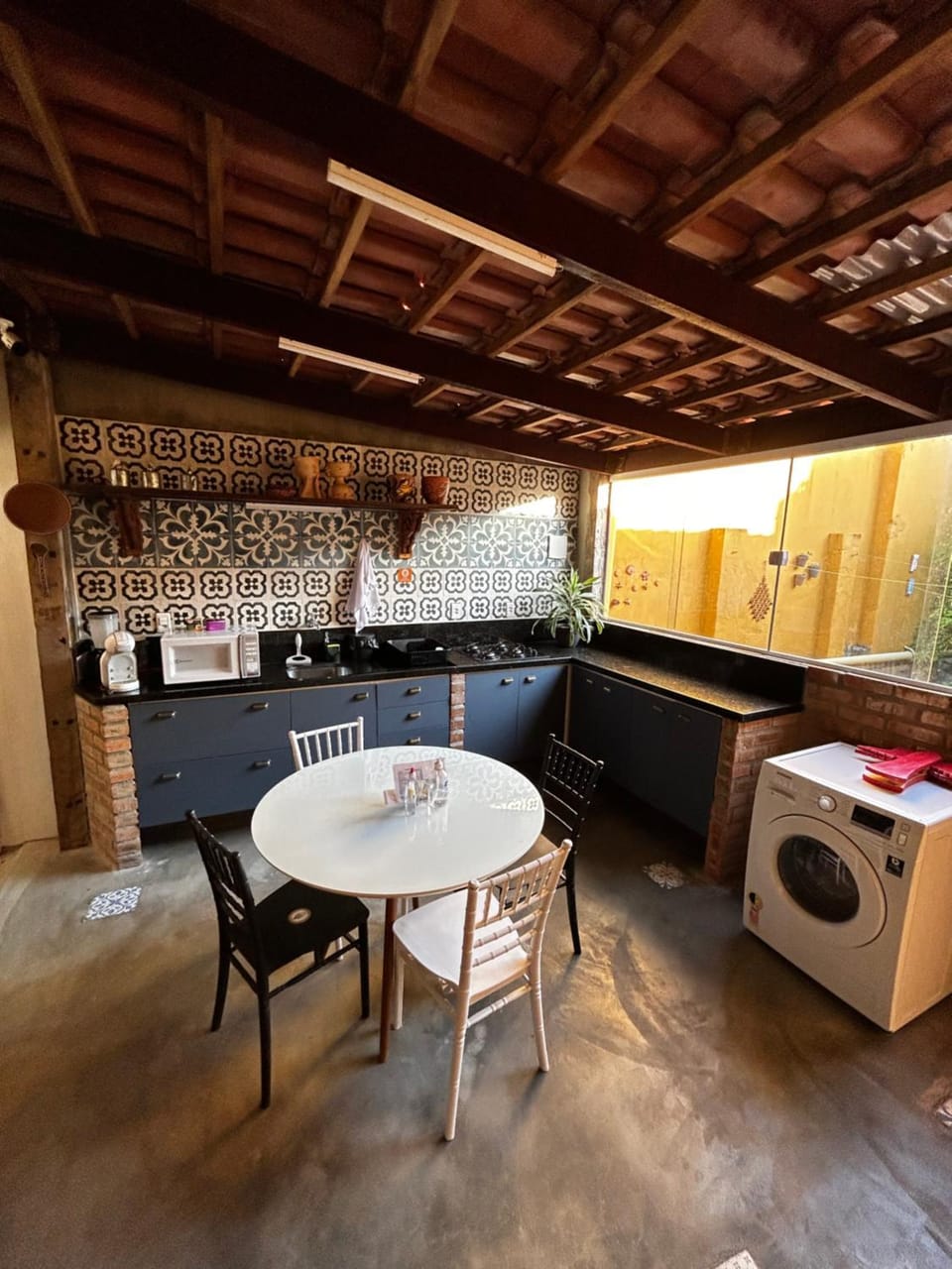 Kitchen or kitchenette