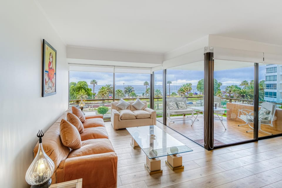 Living room, Sea view