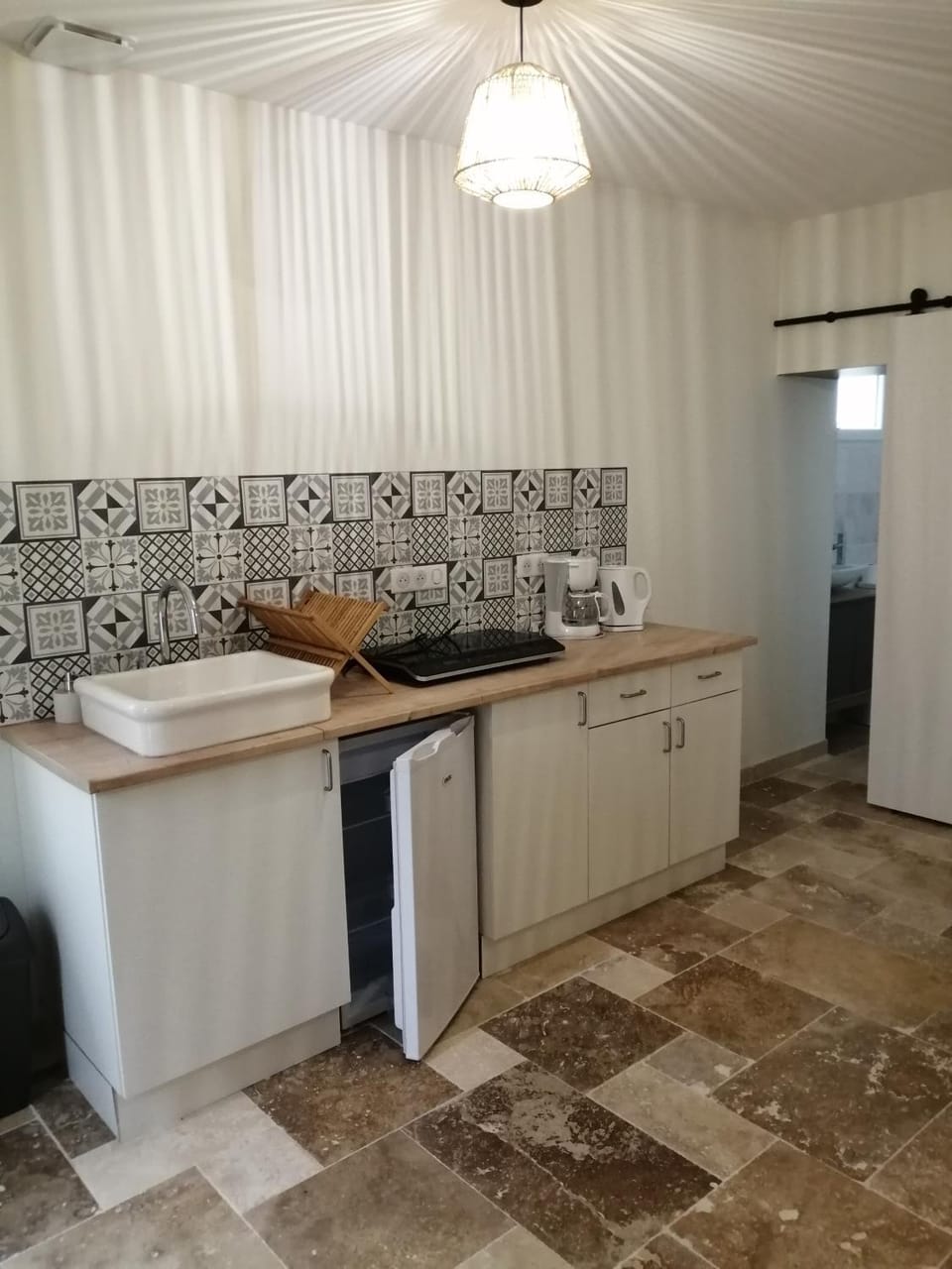 Kitchen or kitchenette