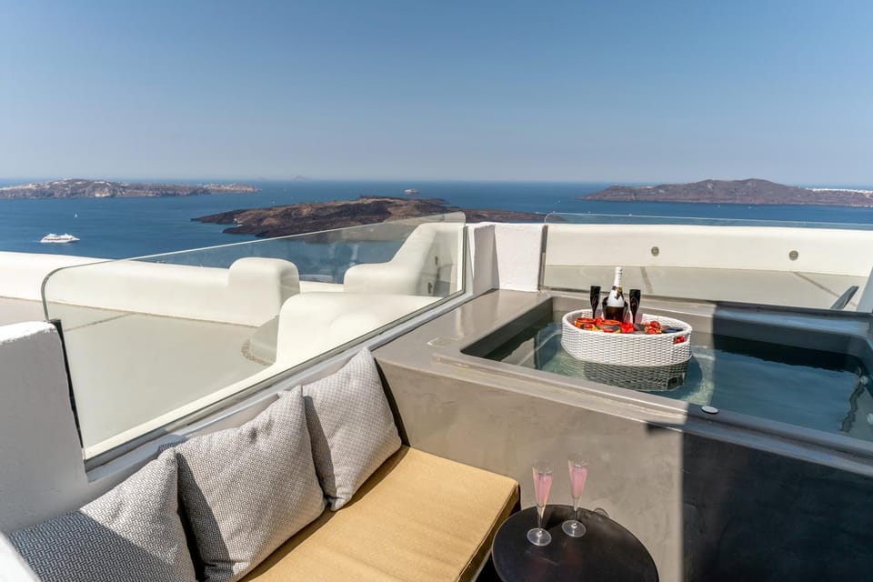 Kafieris View Apartment hotel in Thera