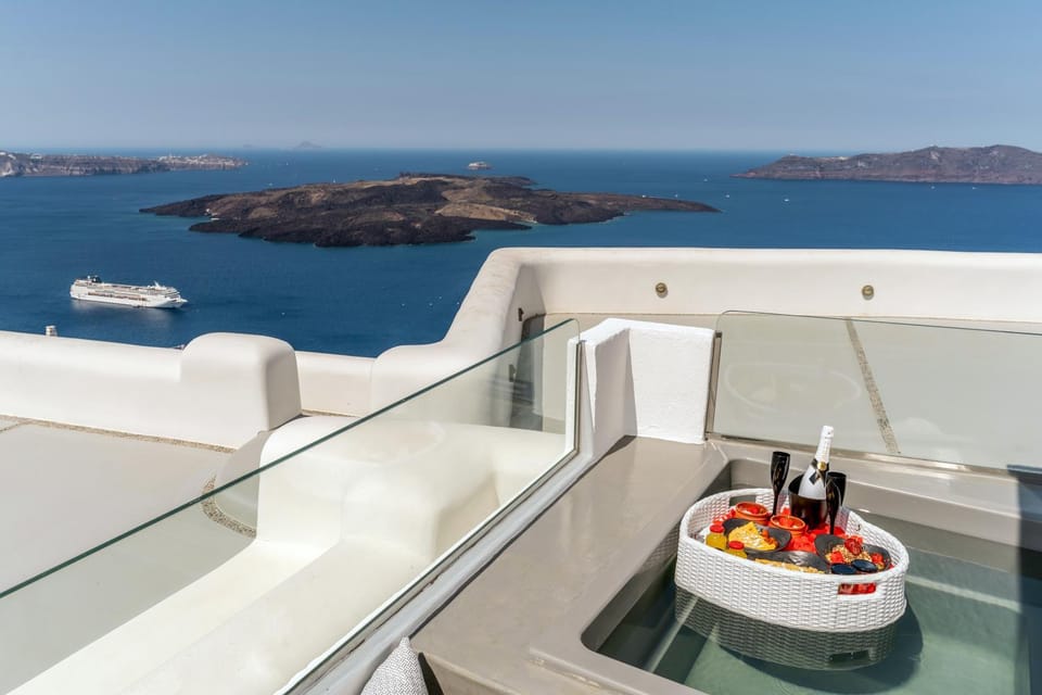 Kafieris View Apartment hotel in Thera