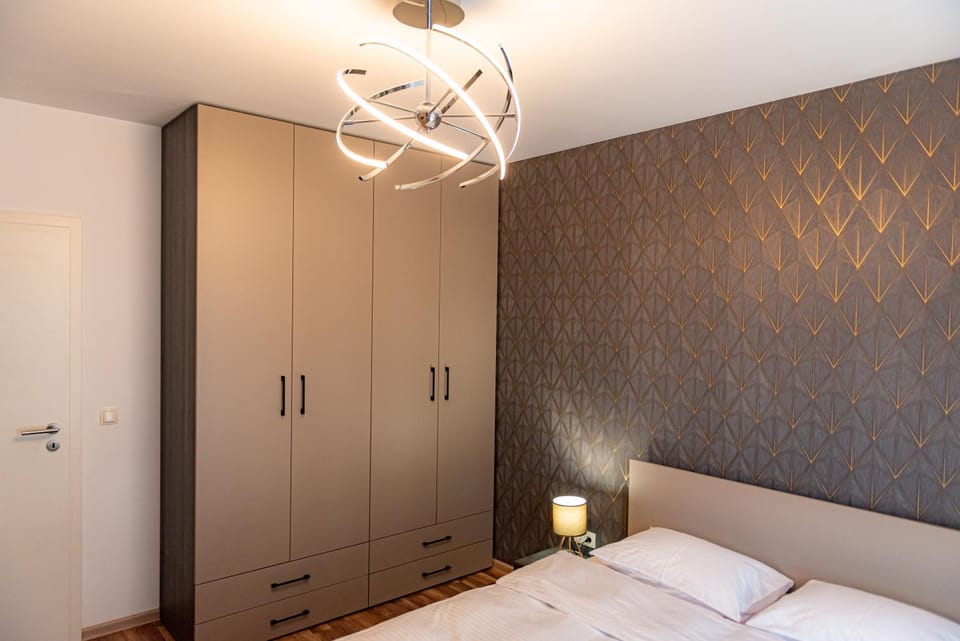 Photo of the whole room, Bedroom