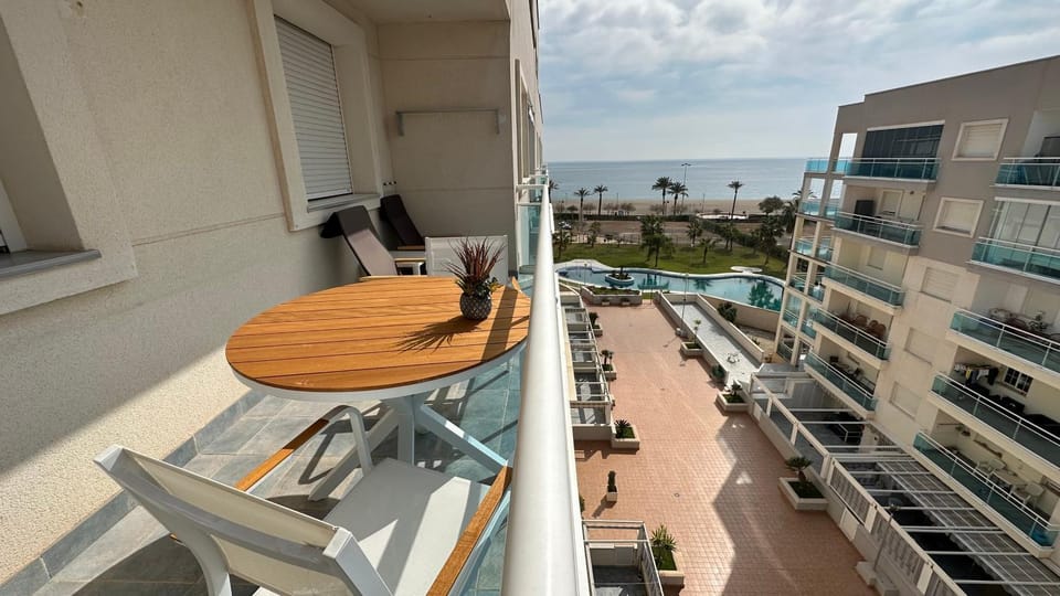 Property building, Patio, Day, Natural landscape, View (from property/room), Balcony/Terrace, Pool view, Sea view, Swimming pool