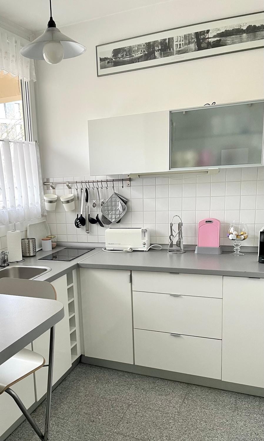 Coffee/tea facilities, Kitchen or kitchenette, minibar, pet friendly, stove, toaster