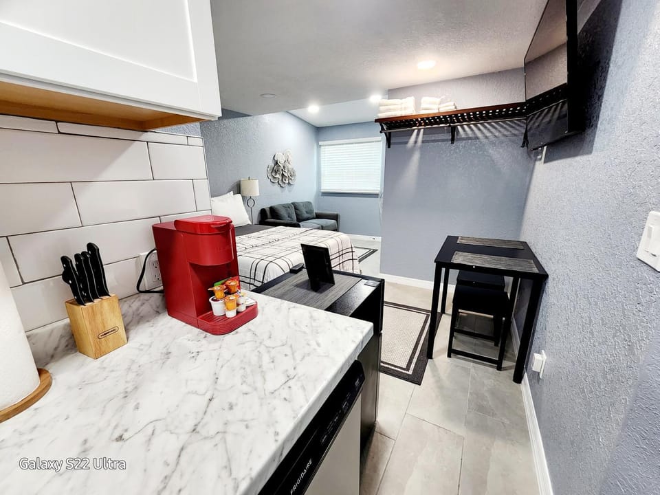 Studio 3! Apartment in Lakeland