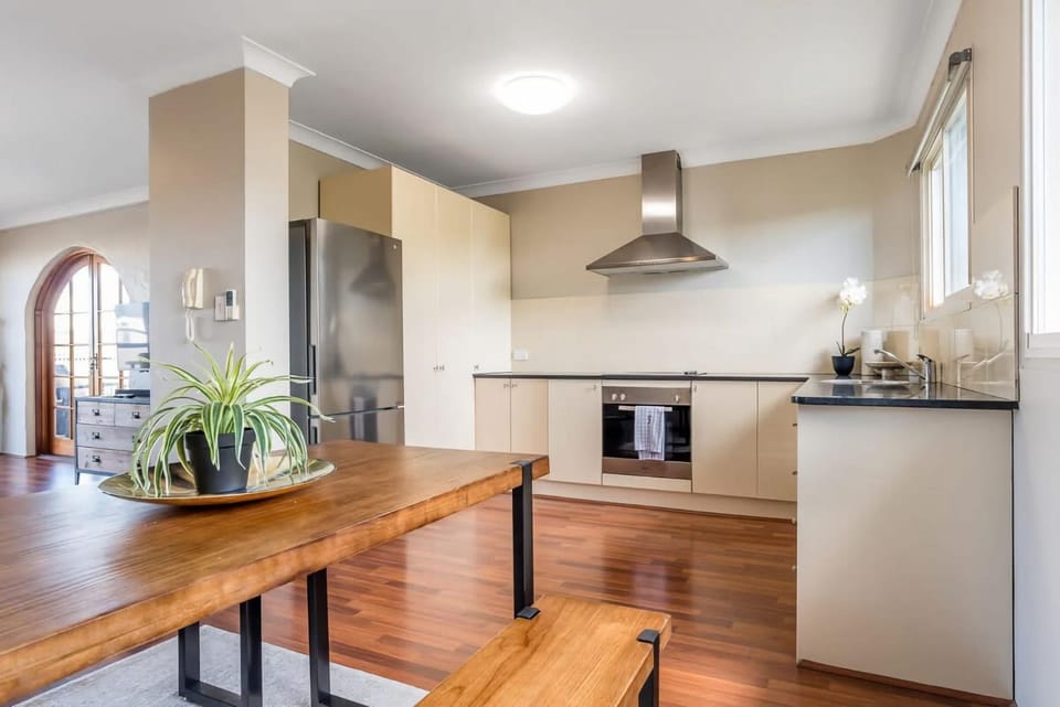 Tranquil Arches Indooroopilly Apartment in Indooroopilly