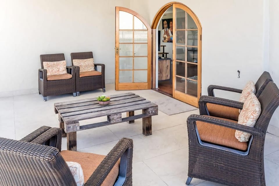 Tranquil Arches Indooroopilly Apartment in Indooroopilly