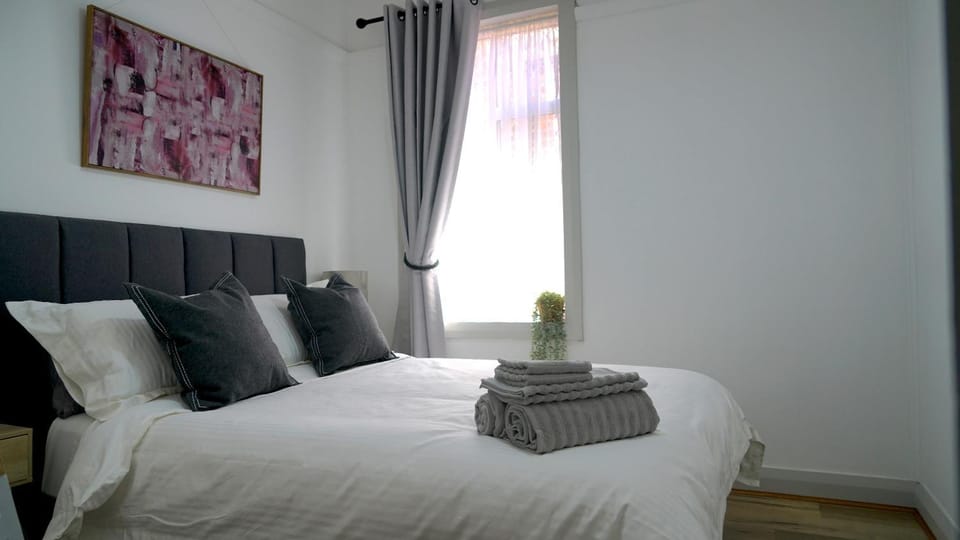 Stay on Summer - CBD Apartment Apartment in Orange